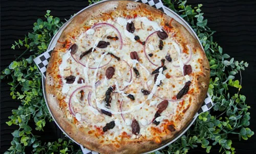 The Aegean Bee pizza